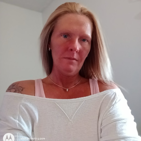 HOLLISTER Women's Top - Picture 5 of 7